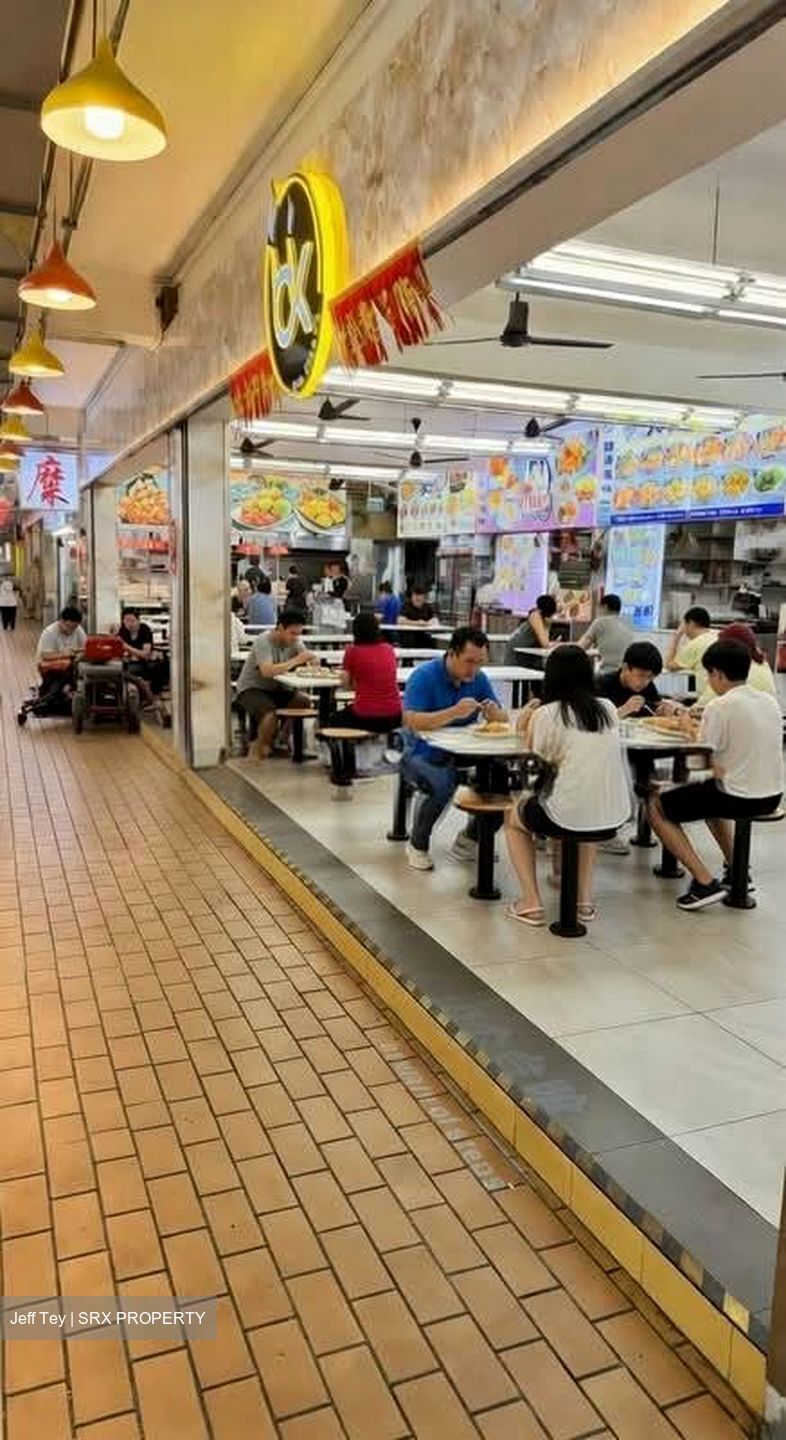 Yishun Street 22 (D27), Shop House #577036271
